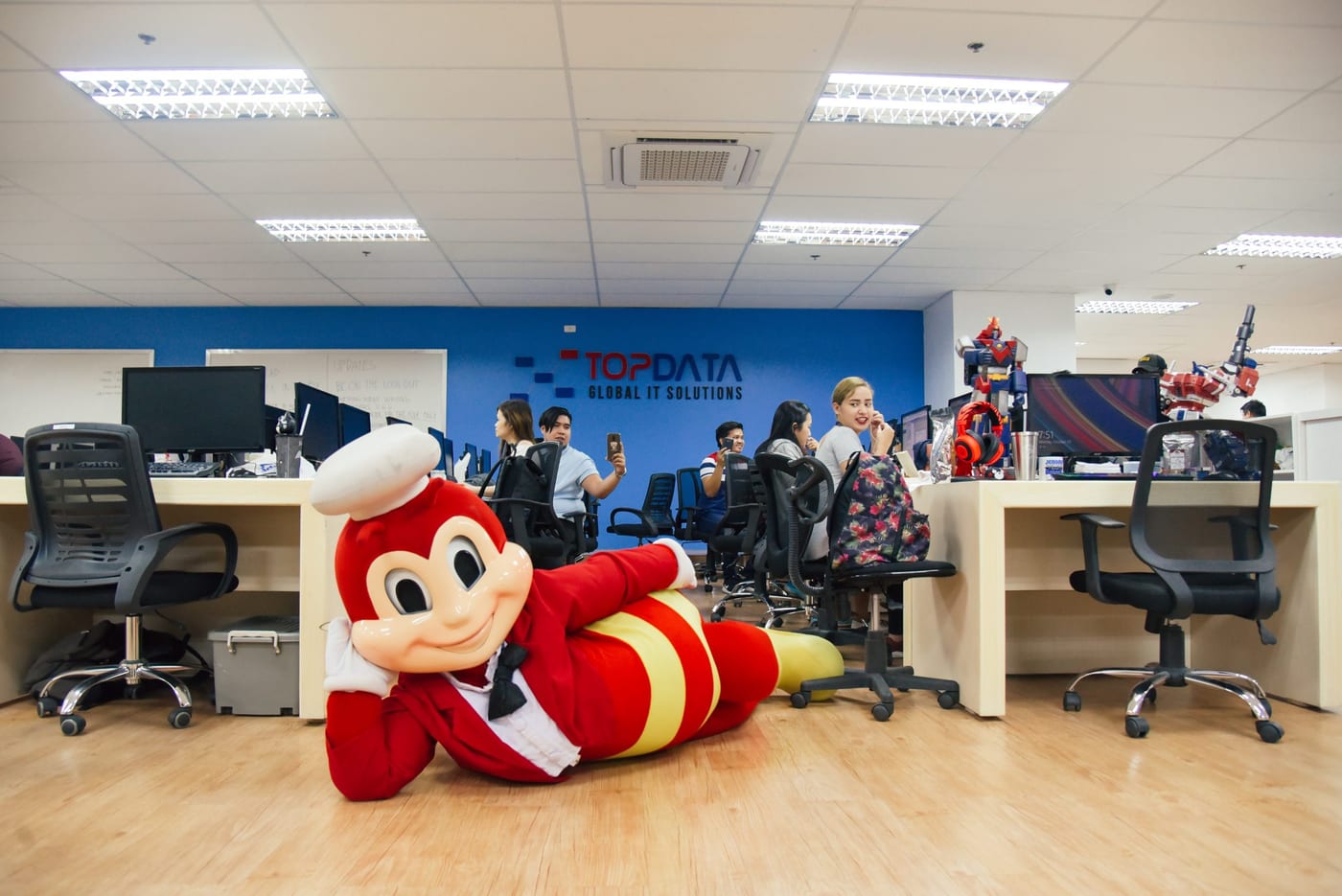 TopData office life